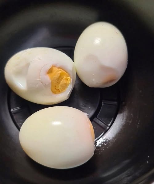 Doctors reveal that eating eggs in the morning causes …See more
